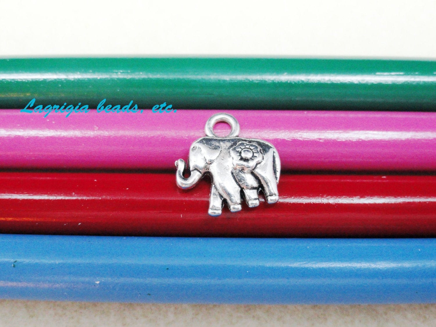 5 Elefant Pewter Anhänger Woressale 5 Elefant Pewter Anhänger Woressale von LagrigiaBeadsEtc