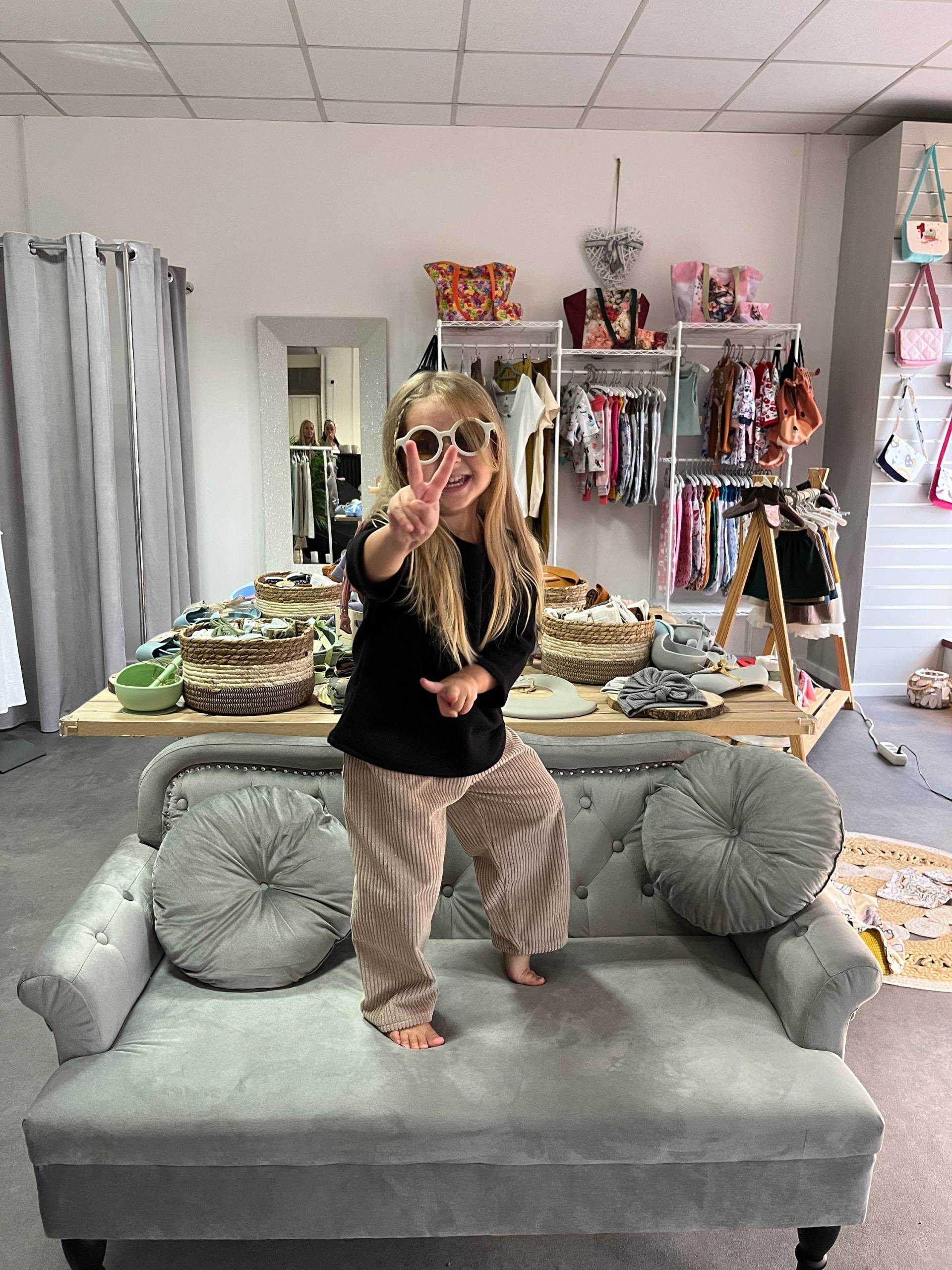 Handgenähtes Oberteil, Kindershirt, Kinderkleidung, Pullover Für Kinder, Gr. 104 von Lailistyle