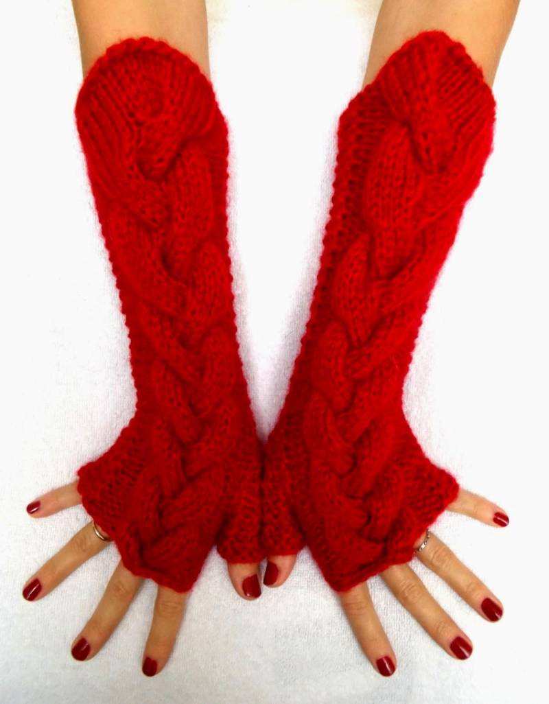 Angora Mohair Fingerlose Handschuhe Rot Zopfmuster Hand Gestrickt Extra Weich Und Lang von LaimaShop