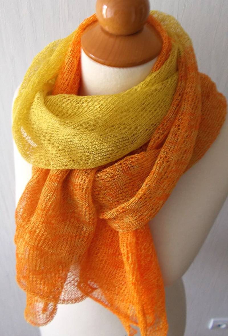 Leinenschal Strick Natürliche Sommer Wrap in Gelb Orange Für Frauen von LaimaShop