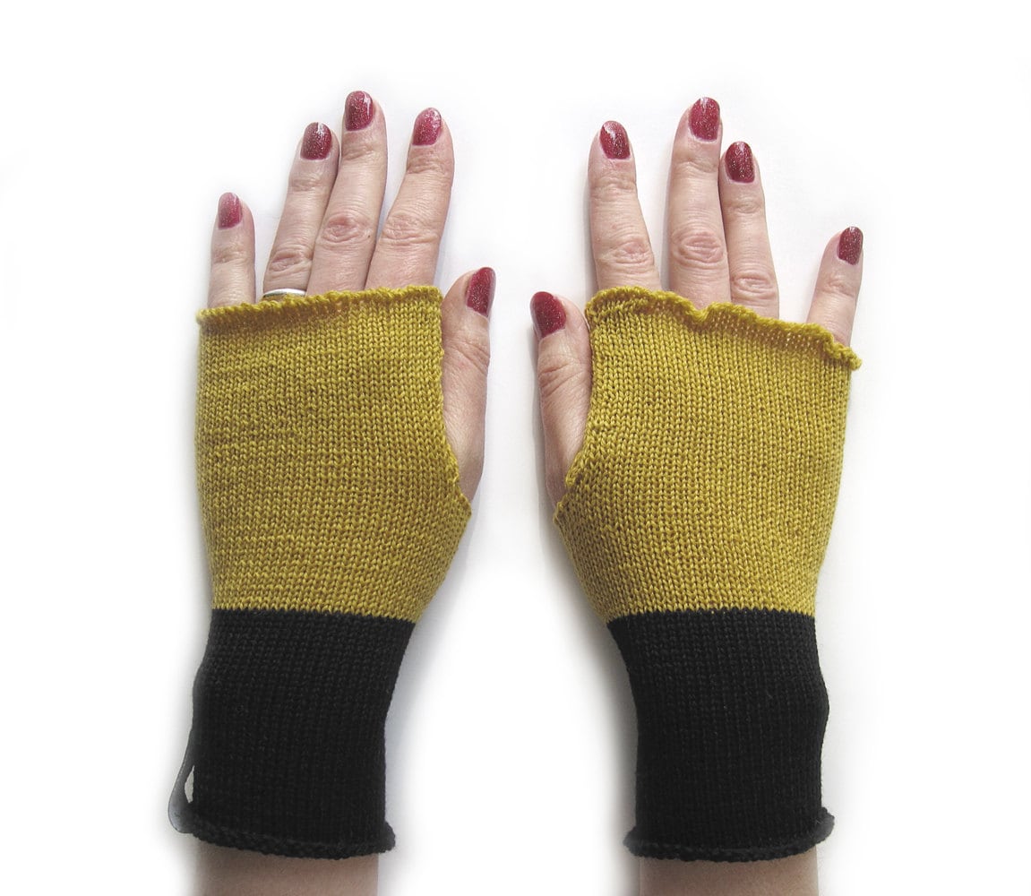 Kurze Gestrickte Armstulpen, Daumenloch Armstulpen von Laindesign