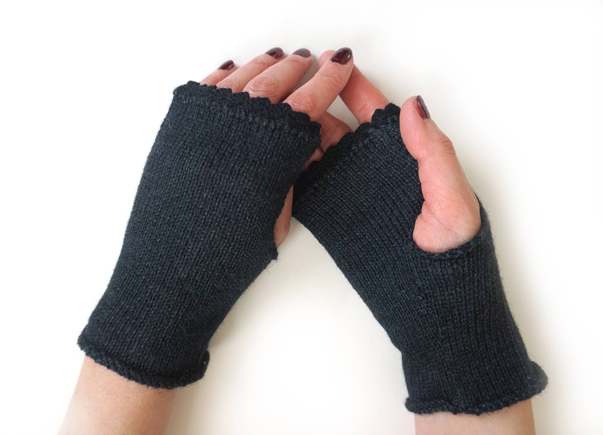 Kurze Gestrickte Fingerlose Handschuhe/Armstulpen von Laindesign