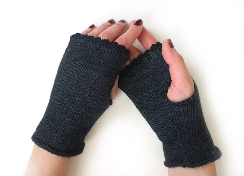 Kurze Gestrickte Fingerlose Handschuhe/Armstulpen von Laindesign