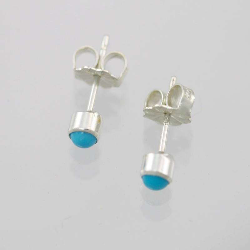 3mm Türkis Tropfen Ohrstecker Sterling Silber 3mm Türkis Tropfen Ohrstecker Sterling Silber von LaineBenthalldesigns