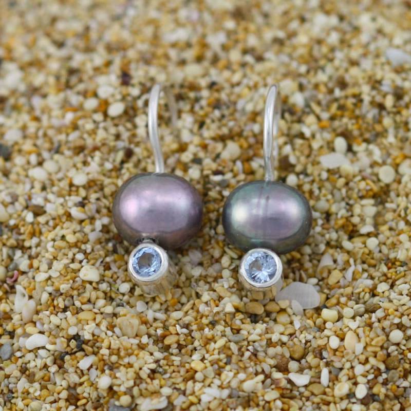 Pfau Perle Tropfen Ohr W-stein | Aquamarin Pfau Perle Tropfen Ohr W-stein | Aquamarin von LaineBenthalldesigns