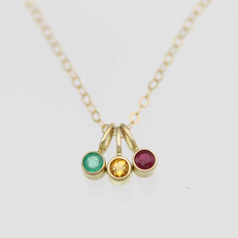 Rasta Halskette in 14Ky Gold Mit Smaragd, Citrin, & Rubin Rasta Halskette in 14Ky Gold Mit Smaragd, Citrin, & Rubin von LaineBenthalldesigns