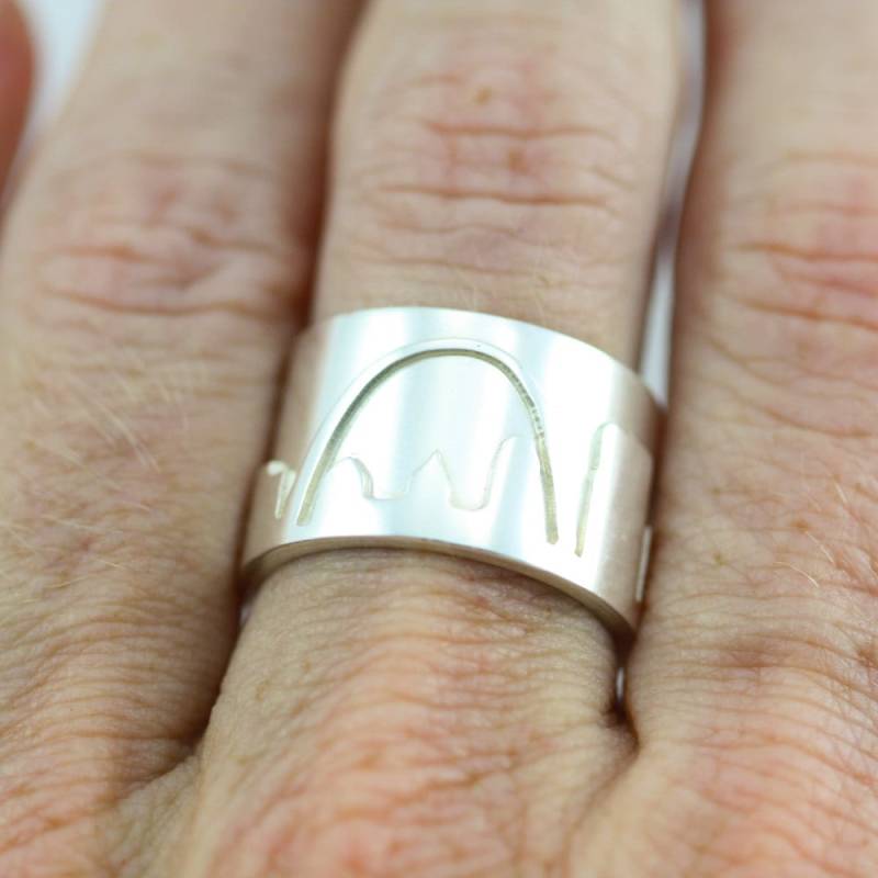 St. Louis Skyline Ring Sterling Silber | Made To Order St. Louis Skyline Ring Sterling Silber | Made To Order von LaineBenthalldesigns