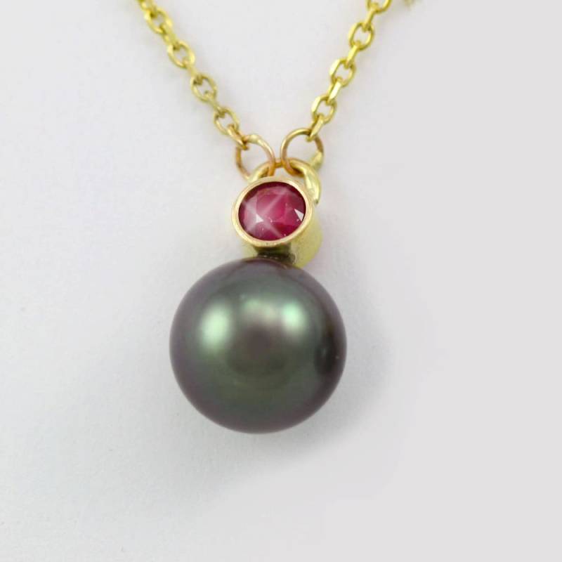 Tahitian Pearl Drop Halskette Mit Stein 14Ky | Ruby(18 " von LaineBenthalldesigns