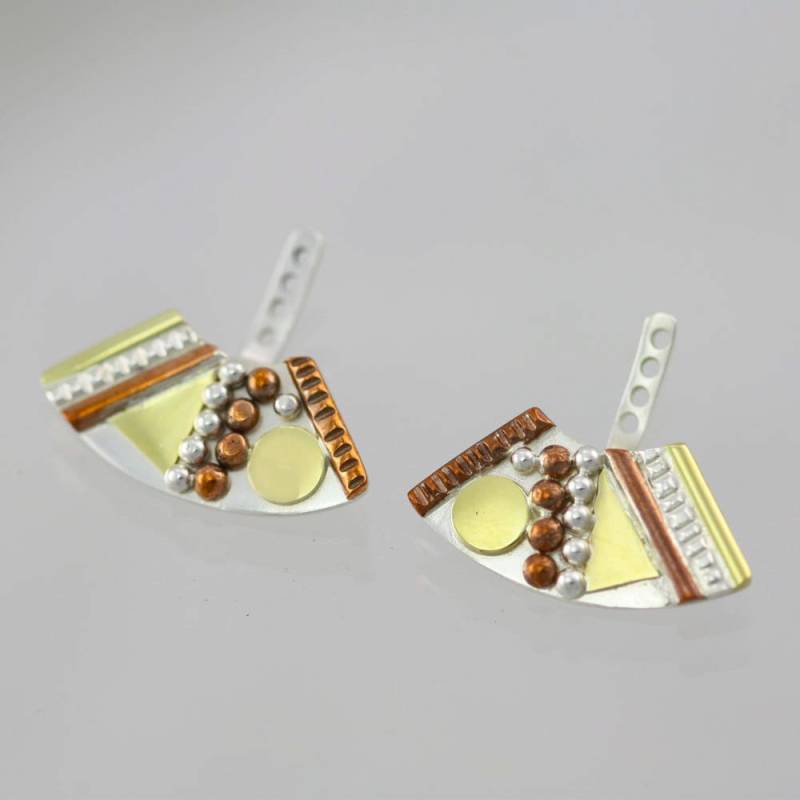 Totem Ohrstecker in 14K Gold, Sterling Silber, Kupfer Totem Ohrstecker in 14K Gold, Sterling Silber, Kupfer von LaineBenthalldesigns