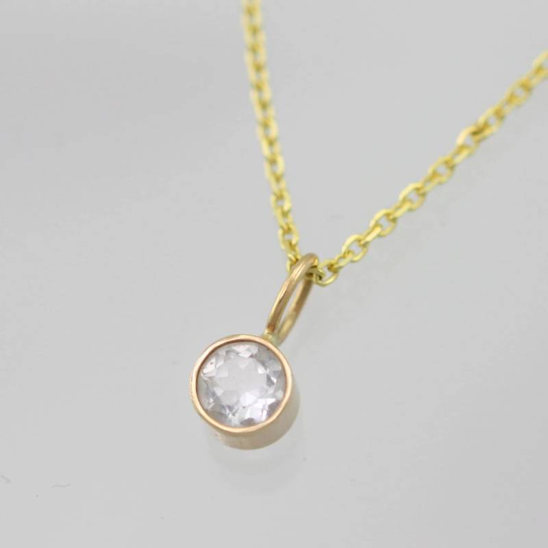 Weiße Topaz Drop Halskette Xl in 14Ky Gold Weiße Topaz Drop Halskette Xl in 14Ky Gold von LaineBenthalldesigns