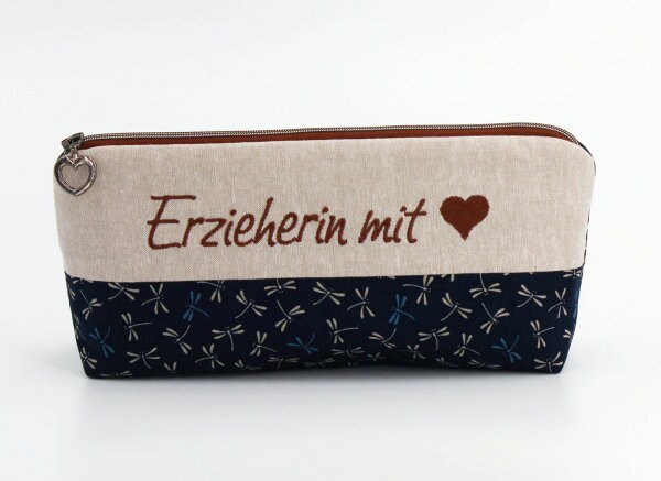 Mäppchen, Stiftemäppchen Erzieherin Mit Herz Mäppchen, Stiftemäppchen Erzieherin Mit Herz von LajawStoffe