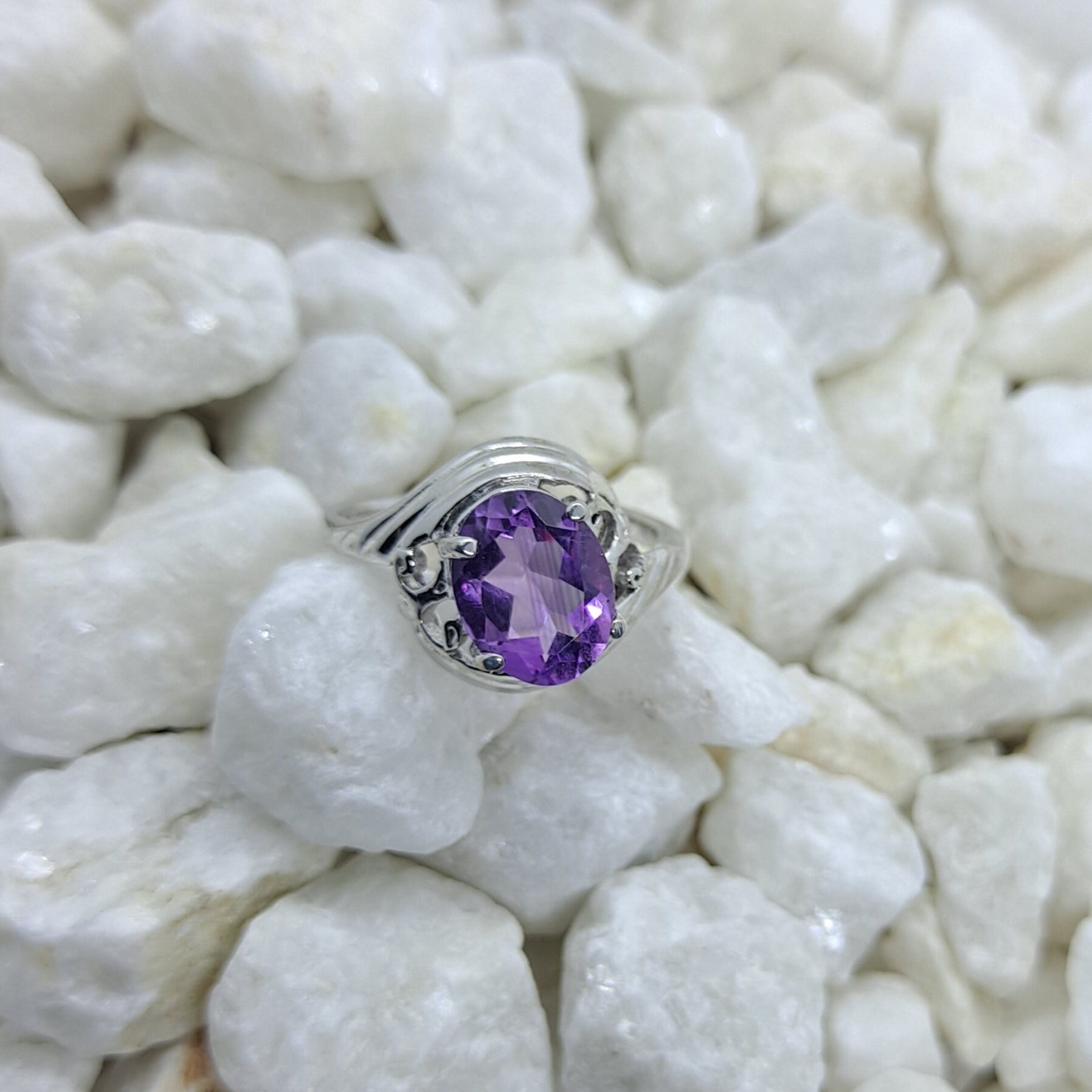Echter Amethyst-Edelstein, Rhodinierter Sterlingsilber-Ring, Geburtsstein Vom Februar, Für Weihnachten, Thanksgiving-Geschenk-Us Größe 6 Echter Amethyst-Edelstein, Rhodinierter Sterlingsilber-Ring, Geburtsstein Vom Februar, Für Weihnachten, Thanksgiving-Geschenk-Us Größe 6 von LakModernJewelry