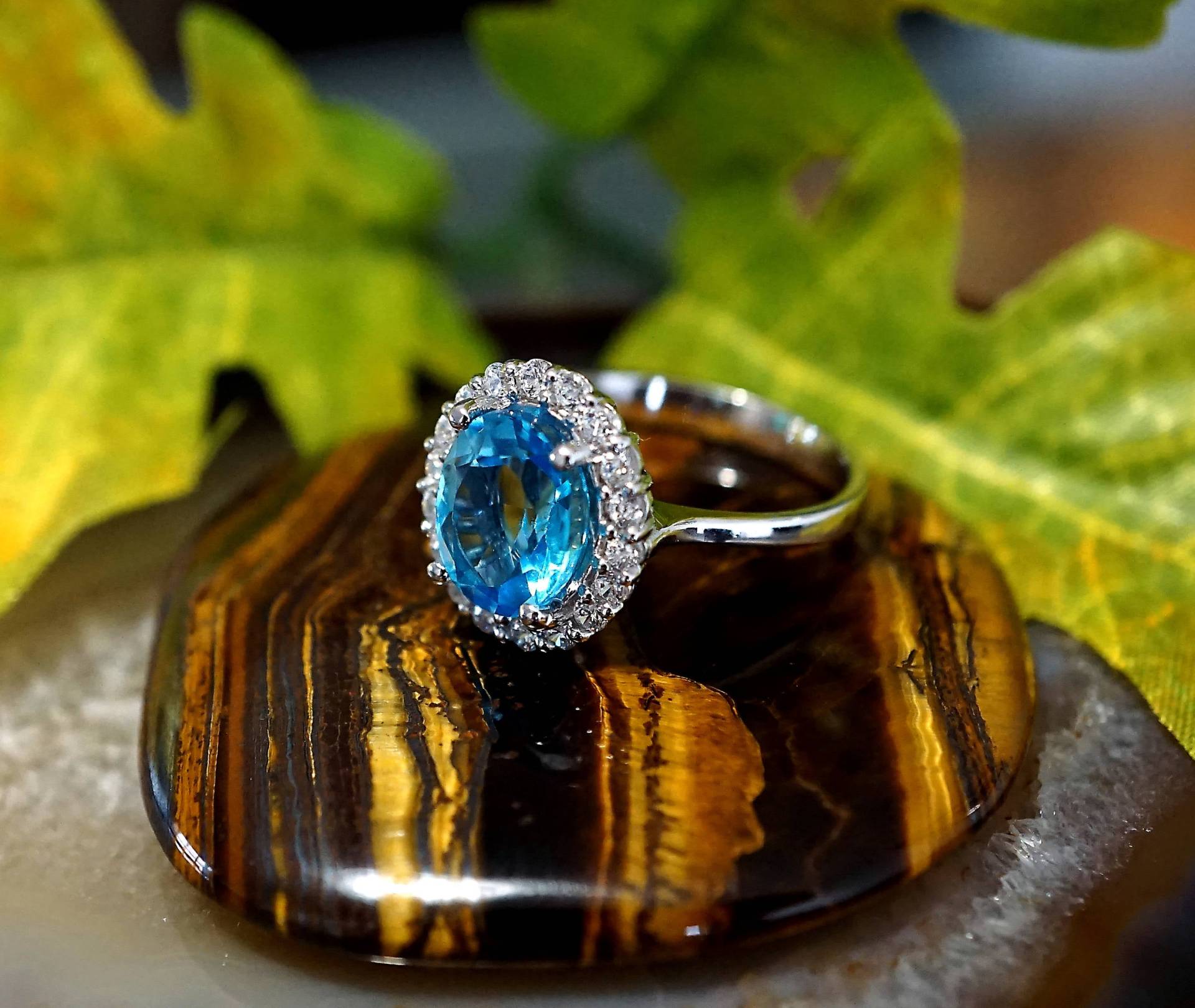 Natürliche Blue Topaz Sterlingsilber, Rhodiniert, Ring, November Birthstone, Freundin, Geschenk Für Sie, Einzigartiges Geschenk. Us Ring 6, 75 Natürliche Blue Topaz Sterlingsilber, Rhodiniert, Ring, November Birthstone, Freundin, Geschenk Für Sie, Einzigartiges Geschenk. Us Ring 6, 75 von LakModernJewelry