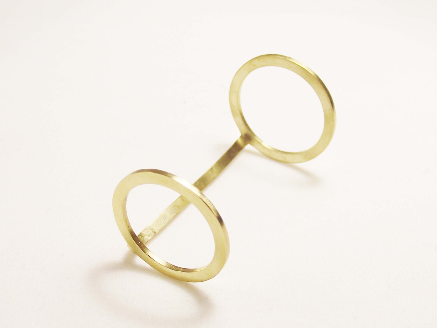 "Vergoldeter Edelstahl-Knöchelring, Original Laka Luka Design "Verbindung" Midi-Ring." Feste Größe 7 Statement Ring von LakaLuka