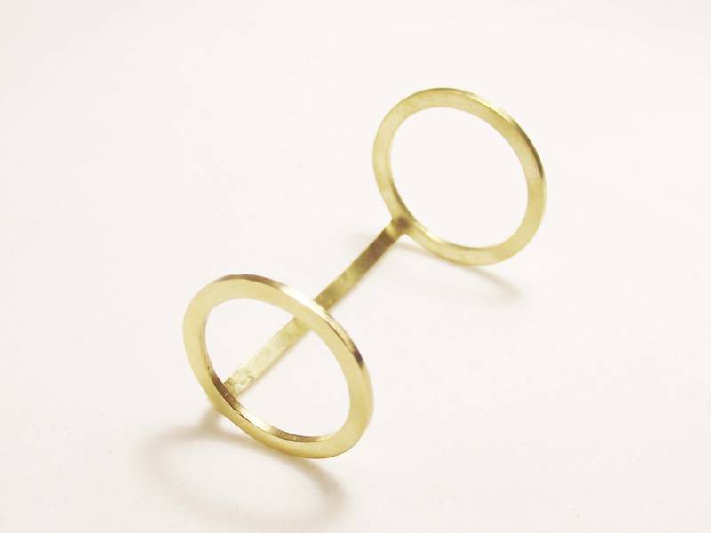 "Vergoldeter Edelstahl-Knöchelring, Original Laka Luka Design "Verbindung" Midi-Ring." Feste Größe 7 Statement Ring von LakaLuka