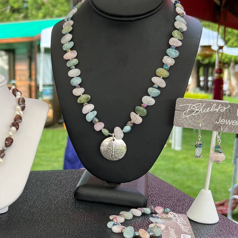 Beryll Mit Regenbogenpyrit Halskette Beryll Mit Regenbogenpyrit Halskette von LakeSuperiorJewelry
