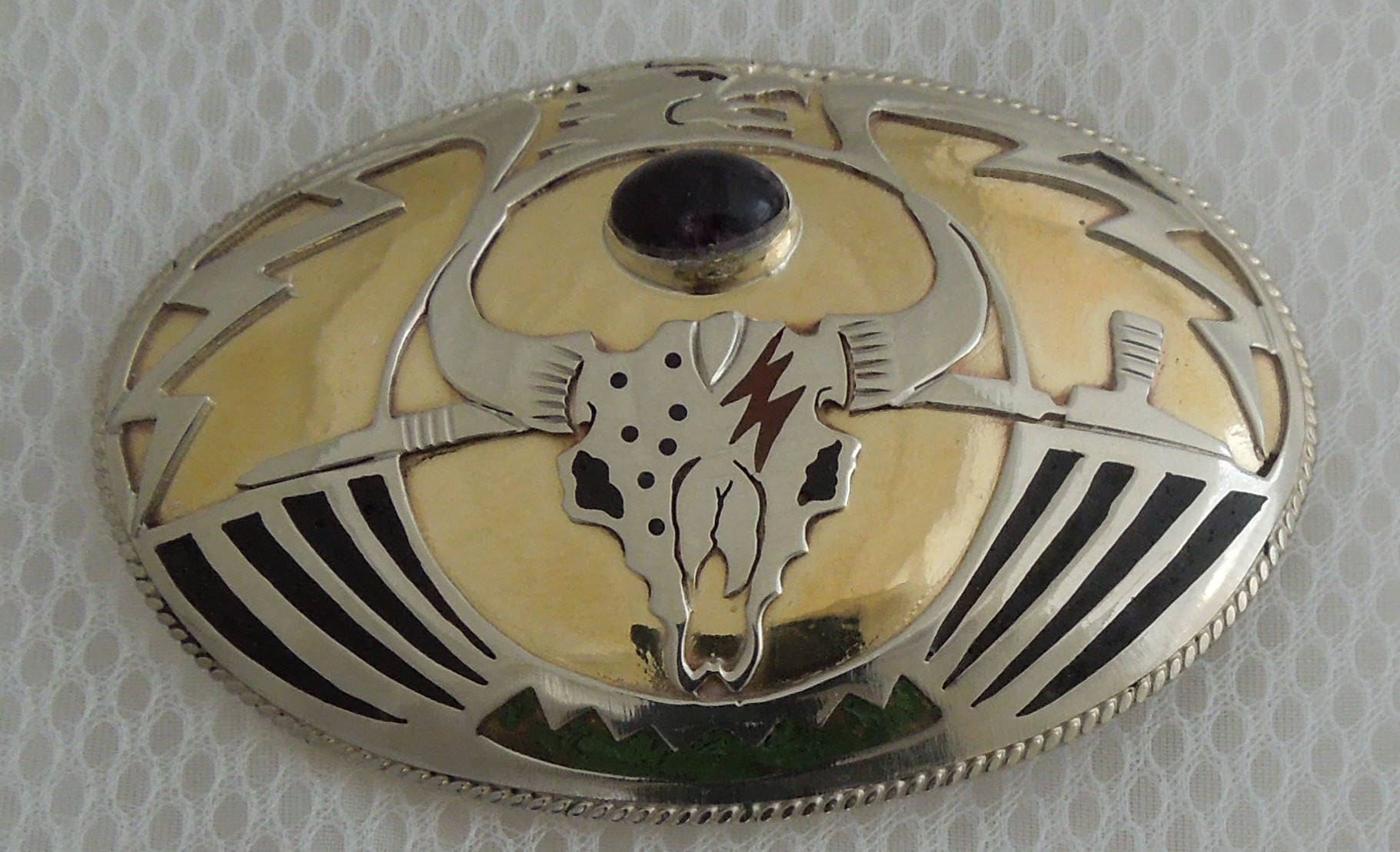 Adler Mit Büffelkopf Gürtelschnalle - Schmuck Von Mitchell Zephier Adler Mit Büffelkopf Gürtelschnalle - Schmuck Von Mitchell Zephier von LakotaJewelryVisions