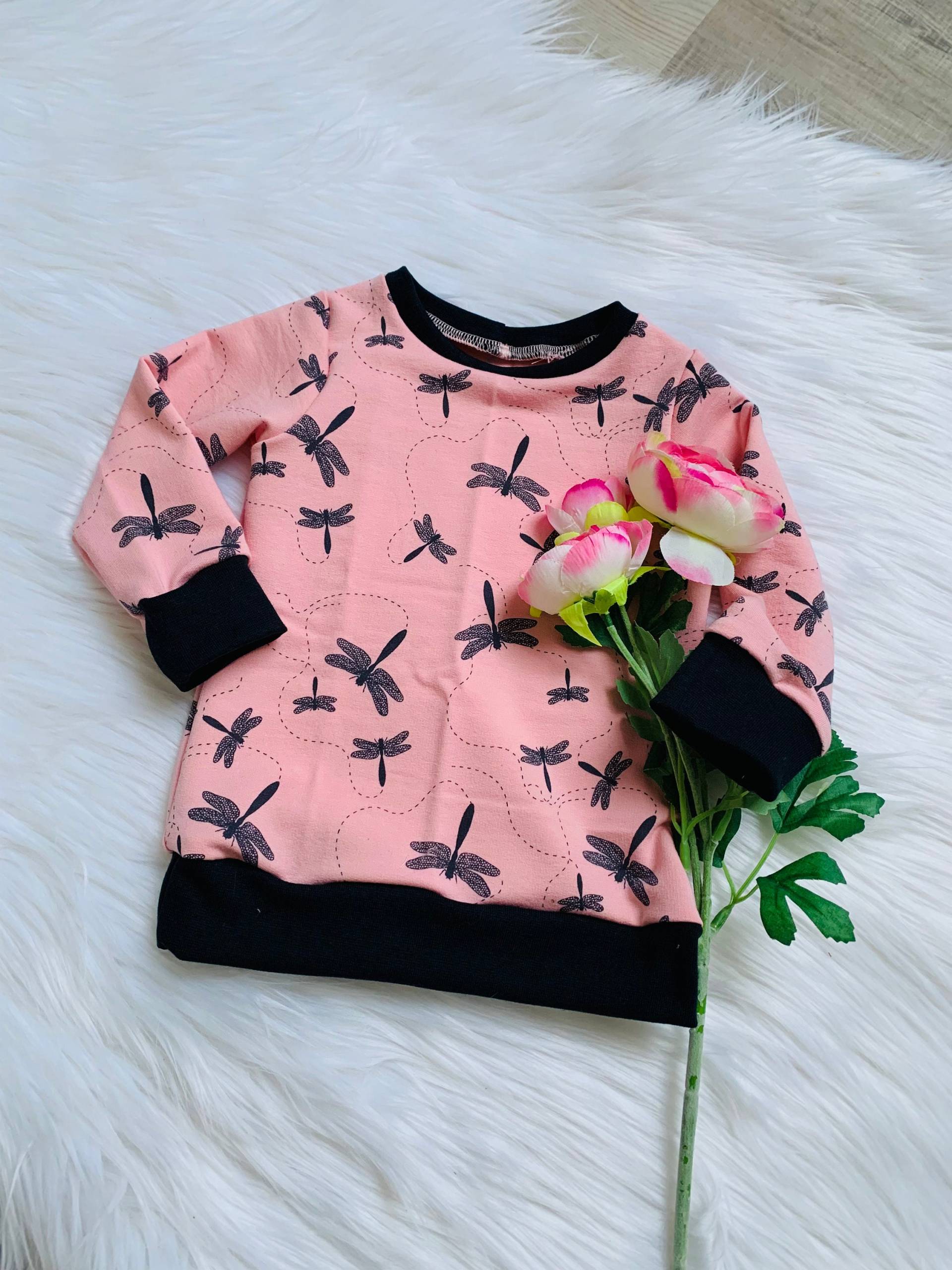 Pullover, Gr. 68, Rosa Dunkelblau/Libellen von Lakotana