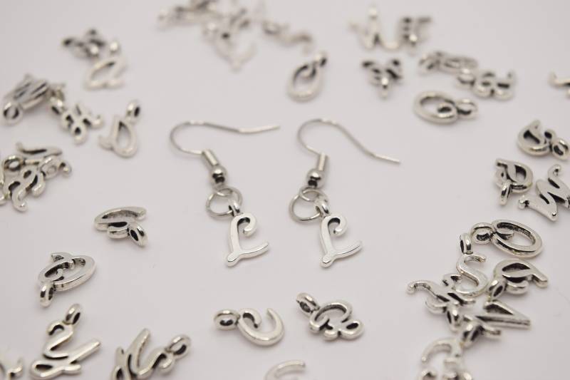 Buchstaben Ohrringe Nach Wahl, Ohrhaken Aus 925Er Sterling Silber, Personalisierte Mit Buchstabe Von A Bis Z Buchstaben Ohrringe Nach Wahl, Ohrhaken Aus 925Er Sterling Silber, Personalisierte Mit Buchstabe Von A Bis Z von LalellasShop