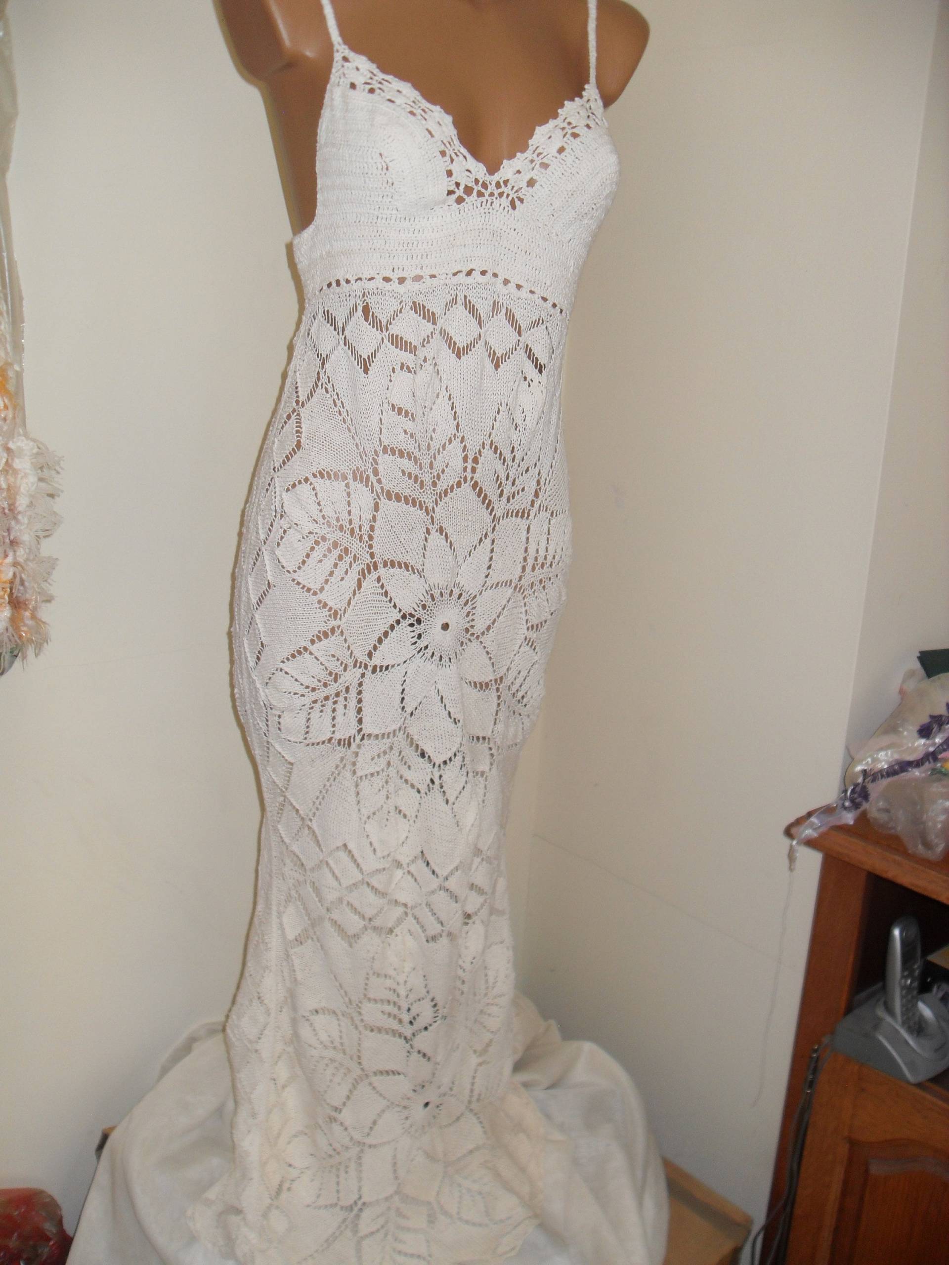Lange Handgestrickte Kleid Q Blume, Hochzeitskleid, Farbe Creme, Grösse 38-38 Usa Lange Handgestrickte Kleid Q Blume, Hochzeitskleid, Farbe Creme, Grösse 38-38 Usa von Lalerosso