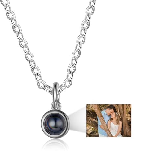 Lam Hub Fong Personalisiert Foto Projektion Halskette für Damen Männer Kette mit Bild Anhänger Silber Vergoldet Kette Schmuck Geschenk für Geburtstage Valentinstag Weihnachtsfeiertag (Silber) von Lam Hub Fong