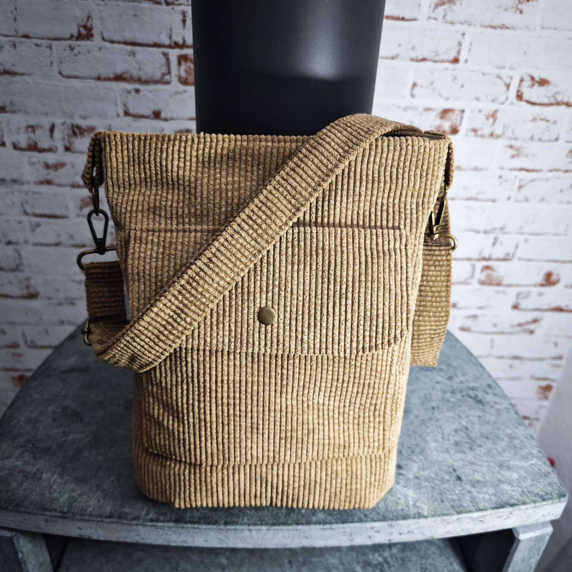 Umhängetasche, Cordtasche Umhängetasche, Cordtasche von LamaRolo