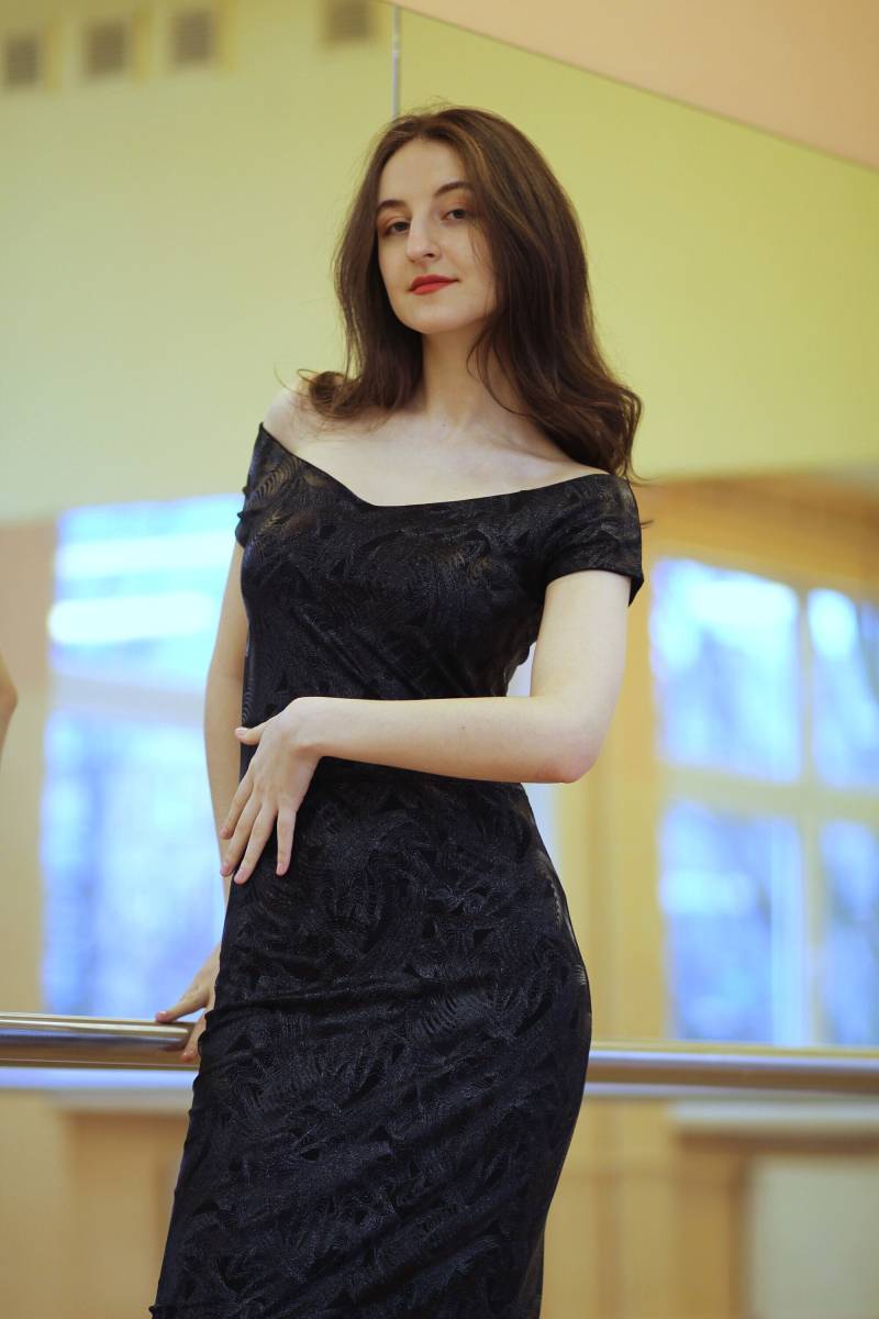 Wendbares Tango Kleid Modell "Die Charmante" Schwarz & Mit Silberdruck von LamalisaTangoDresses