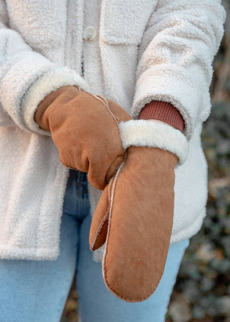 Damen Luxus Echtschaffell Hand Genähte Schaffellhandschuhe Mit Roll-Up-Roll-Down-Manschetten Wolle Aus Details Shearling-Futter Tan Lambland von Lambland