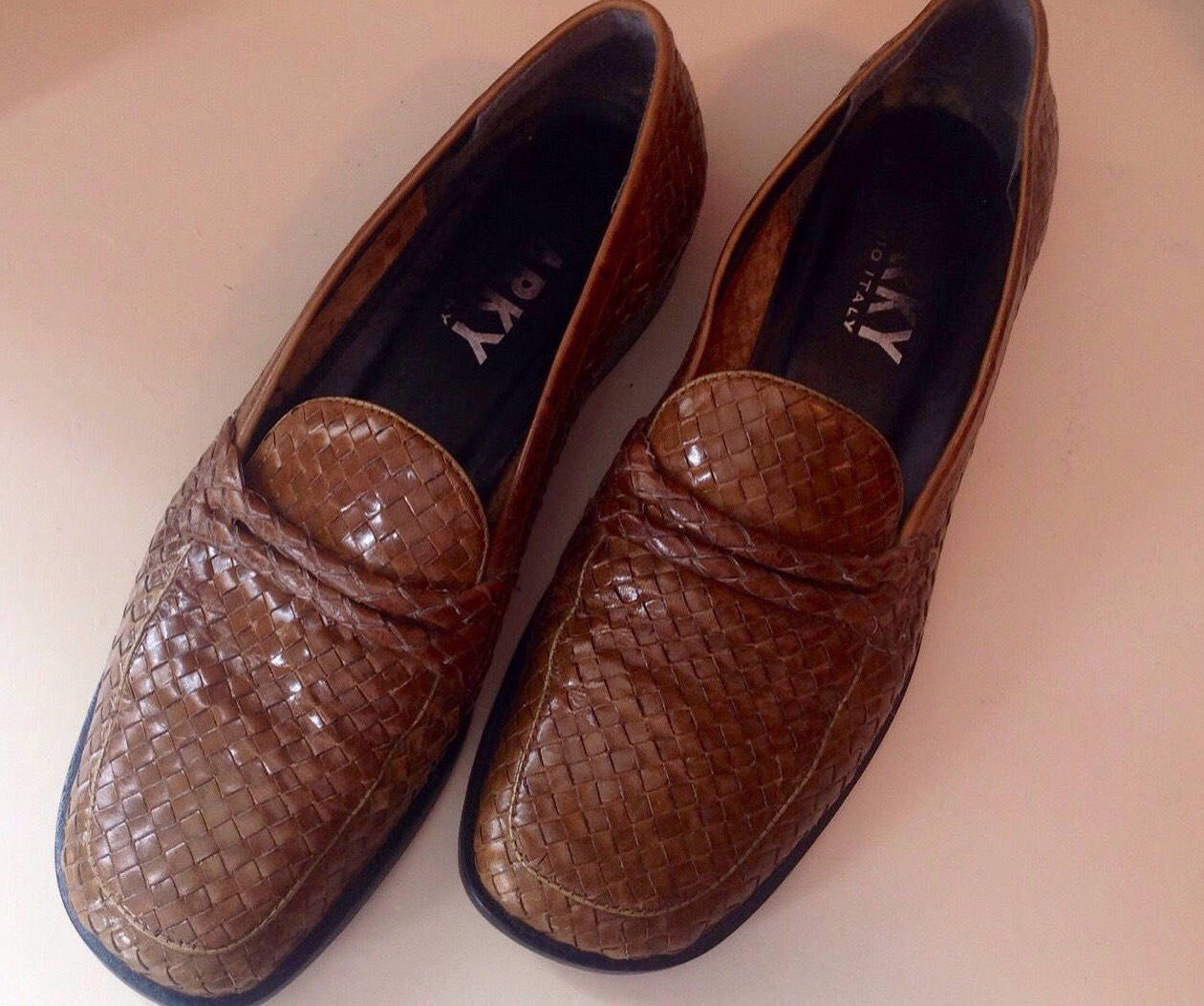 Vintage 1990Er Damen Braune Geflochtene Echtleder Mokassin Schuhe Von Narky Studio Italy Vintage 1990Er Damen Braune Geflochtene Echtleder Mokassin Schuhe Von Narky Studio Italy von LamereCourage
