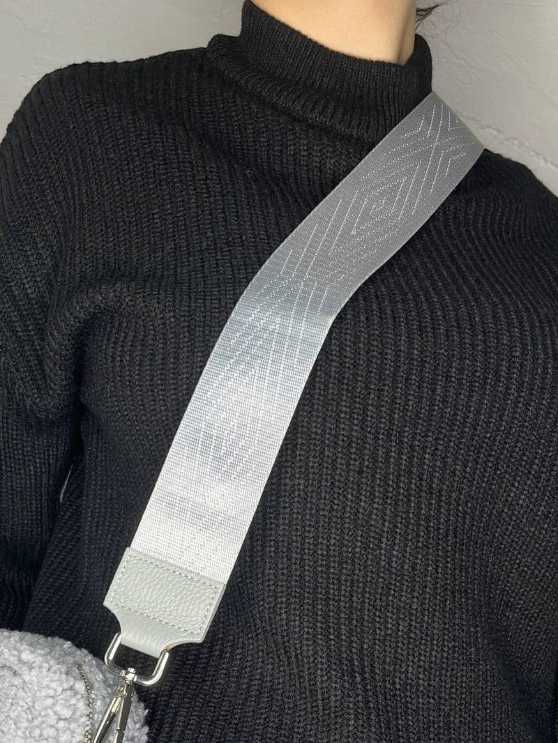 Taschengurt Für Ledertasche in Hell Grau , Edler Gurt Aus Rindsleder Und Stoff Mit Metallkarabiner Modisch Hochwertig Langlebig von LamourducuirDE