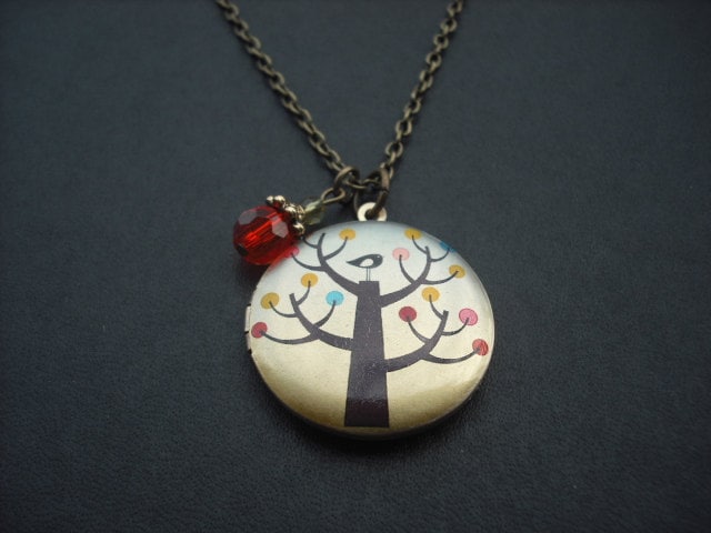 25 % Rabatt - Vogel Auf Einem Baum Medaillon Halskette von Lana0Crystal