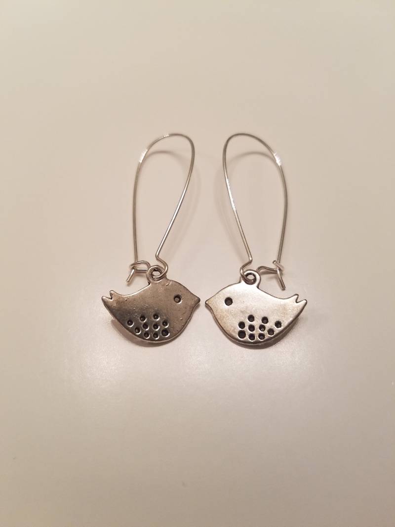 Antik Messing Oder Silber Liebe Vogelohrringe von Lana0Crystal