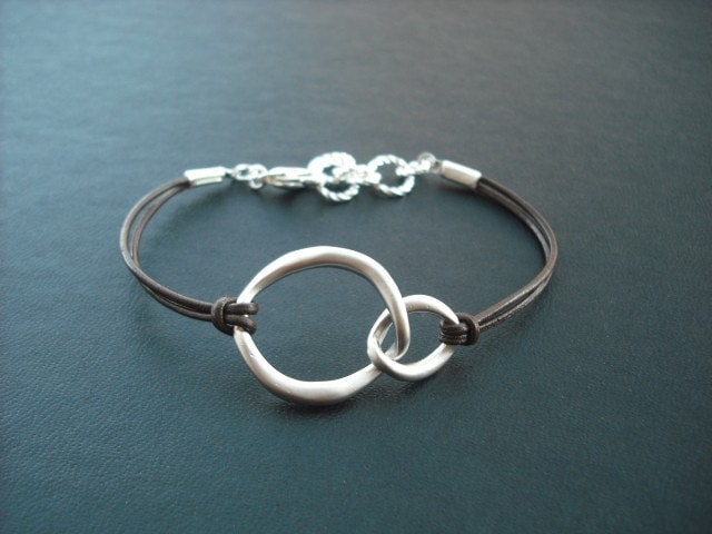 Brautjungfer Armband, Doppelte Bordstein Verbindung Bracelet von Lana0Crystal