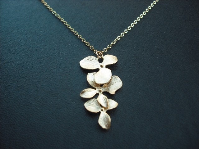 Brautjungfer Halskette, 16 K Gelbgold Vergoldet Halskette Mit Dreifach Orchidee Blüht von Lana0Crystal