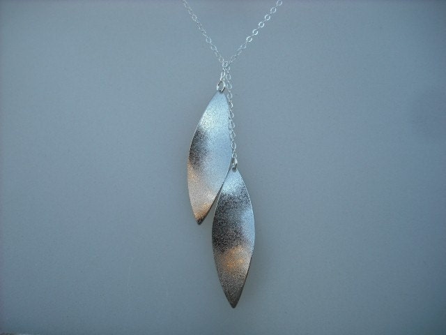 Brautjungfern Geschenk, Hochzeitsgeschenk, Glitz Lariat - White Vergoldet von Lana0Crystal