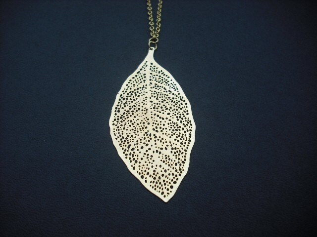 Brautjungfern Halskette, Gelbgold Halskette Mit Skelettblatt, Hochzeitsgeschenk, Geschenk von Lana0Crystal