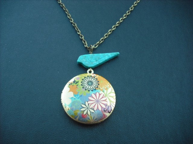 Frühling Blumen Medaillon Mit Antiken Messing Kette Halskette von Lana0Crystal