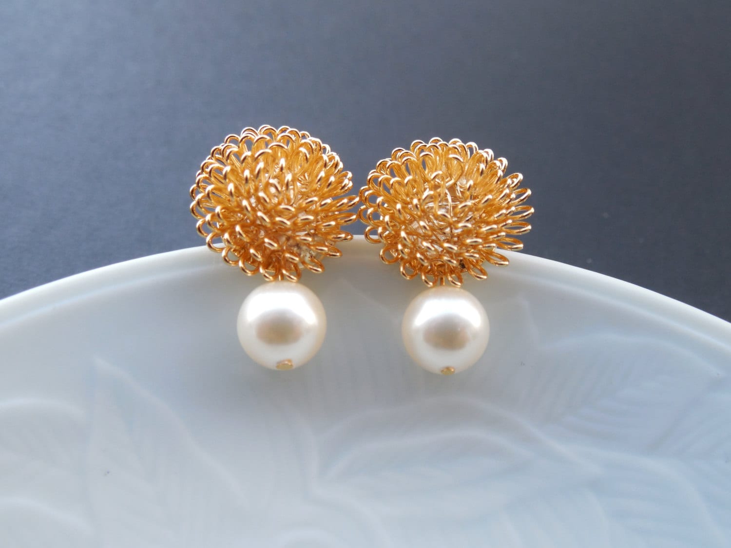 Gold Oder Silber 3D Löwenzahn-Ohrstecker Mit Birth, Pearl June Swarovski Birthstone, Erhältlich in Allen Geburtstagsgeschenk von Lana0Crystal