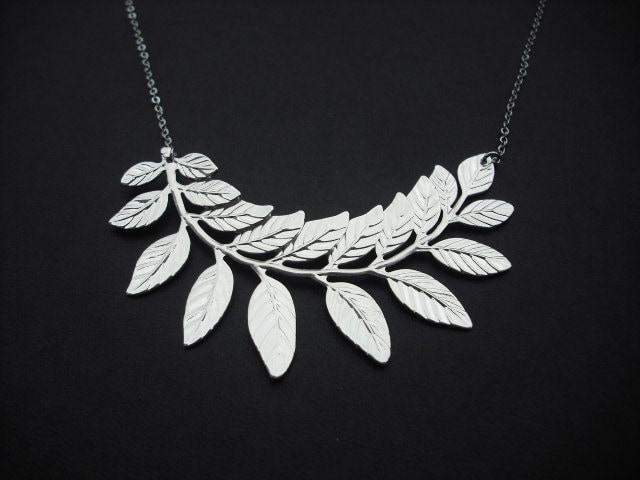 Hauch Von Leben-Halskette - Silber-Finish von Lana0Crystal