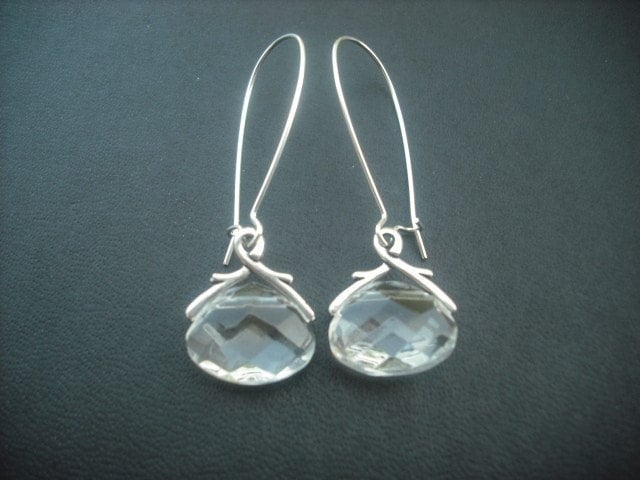 Kristall Glas Briolette Ohrringe, Erhältlich in Klar, Himmelblau, Lt. Sapphire, Saphir, Aquamarin, Rose, Veilchen, Honig Gold, Amethyst, Schwarz von Lana0Crystal