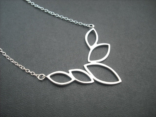 Multi Marquise Halskette - Matt Weiß-Gold Plattiert von Lana0Crystal