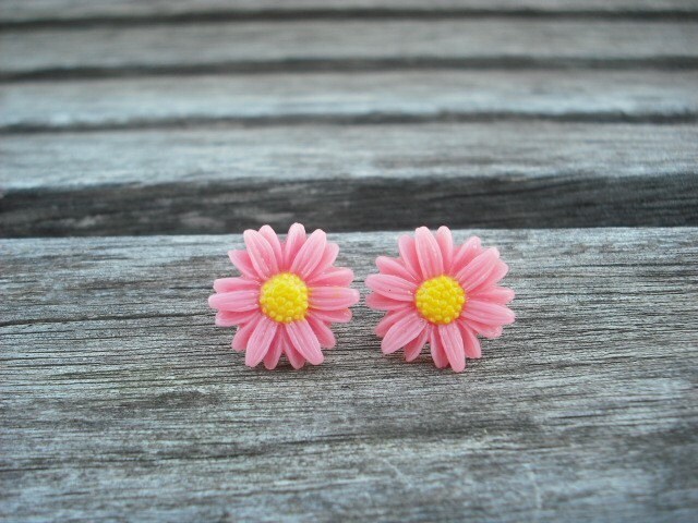 Rosa Sonnenblume Post Ohrring von Lana0Crystal