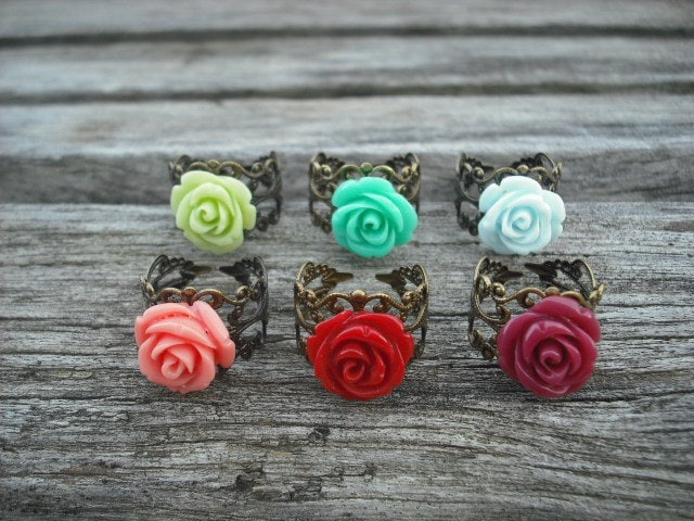 Rose Flower Cabochon Ring - Antik Messing von Lana0Crystal