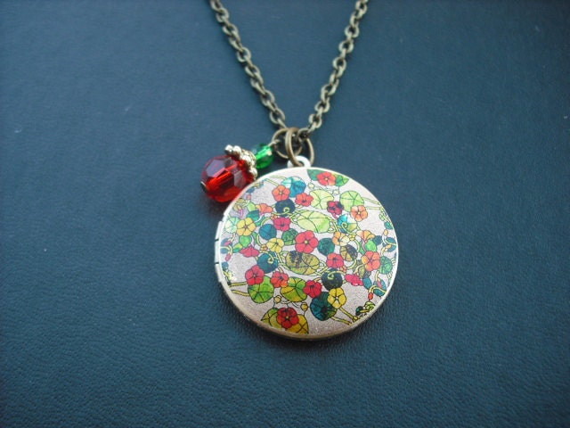 Verkauf - Kapuzinerkresse Florales Medaillon Halskette von Lana0Crystal