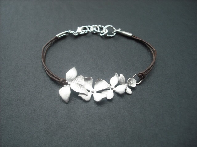 Vierfache Wilde Orchidee Blüht Armband von Lana0Crystal