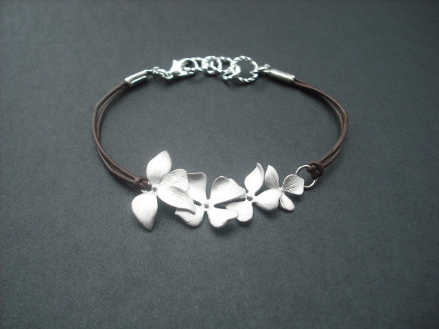 Vierfache Wilde Orchidee Blüht Armband von Lana0Crystal