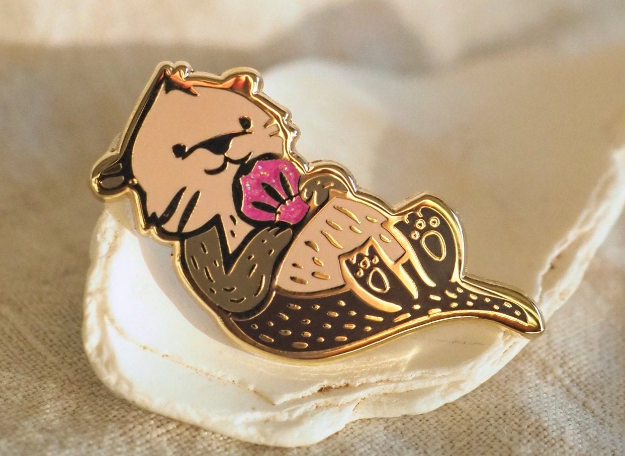 Anstecknadel - Hot Pink Shell Sea Otter Anstecknadel - Hot Pink Shell Sea Otter von LanaBetty