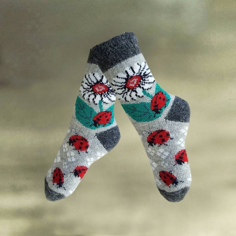 Warme Socken Aus Merinowolle Gestrickte Wintersocken Mit Marienkäfer von LanaTrend