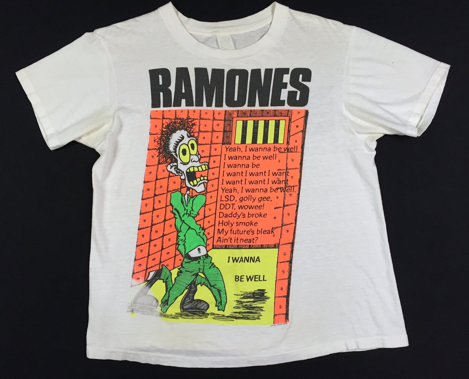 Vintage 80Er Jahre Ramones Mania I Wanna Be Well 1988 Konzert Shirt Vintage 80Er Jahre Ramones Mania I Wanna Be Well 1988 Konzert Shirt von LandOfTheLoud