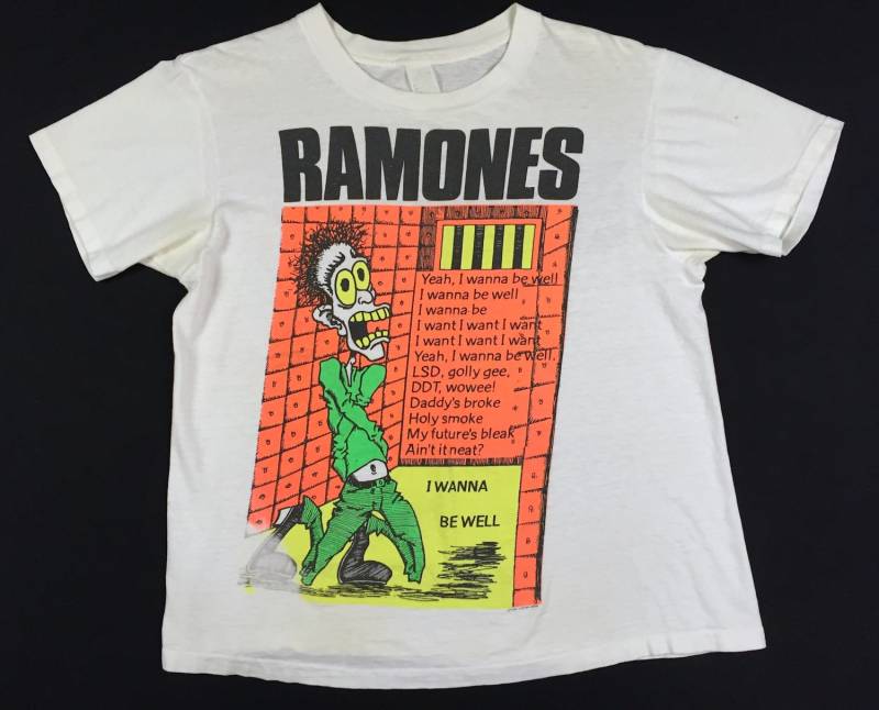 Vintage 80Er Jahre Ramones Mania I Wanna Be Well 1988 Konzert Shirt Vintage 80Er Jahre Ramones Mania I Wanna Be Well 1988 Konzert Shirt von LandOfTheLoud